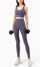 Conjunto de Yoga Feminino de Verão com Duas Peças: Top de Yoga com Costas Cruzadas em Nylon, Legging e Top Esportivo para Pilates e Fitness. Ideal para Pilates e Fitness.