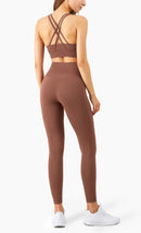 Conjunto de Yoga Feminino de Verão com Duas Peças: Top de Yoga com Costas Cruzadas em Nylon, Legging e Top Esportivo para Pilates e Fitness. Ideal para Pilates e Fitness.