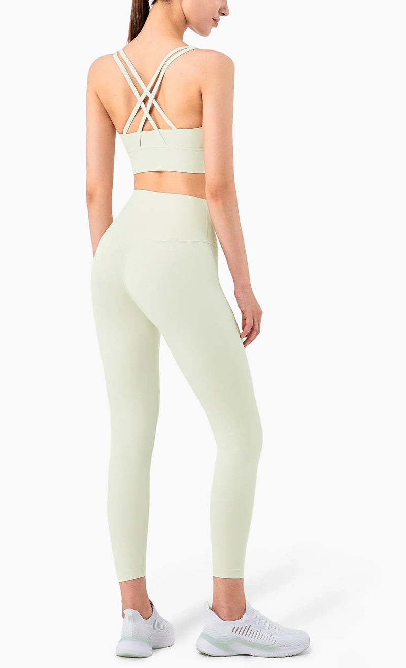 Conjunto de Yoga Feminino de Verão com Duas Peças: Top de Yoga com Costas Cruzadas em Nylon, Legging e Top Esportivo para Pilates e Fitness. Ideal para Pilates e Fitness.
