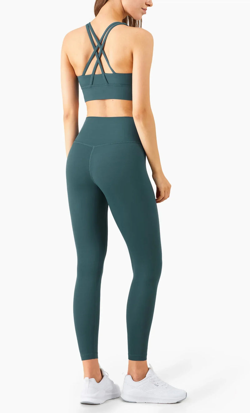 Conjunto de Yoga Feminino de Verão com Duas Peças: Top de Yoga com Costas Cruzadas em Nylon, Legging e Top Esportivo para Pilates e Fitness. Ideal para Pilates e Fitness.