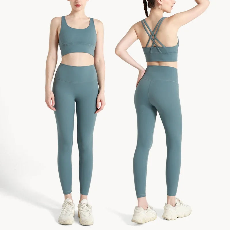 Conjunto de Yoga Feminino de Verão com Duas Peças: Top de Yoga com Costas Cruzadas em Nylon, Legging e Top Esportivo para Pilates e Fitness. Ideal para Pilates e Fitness.