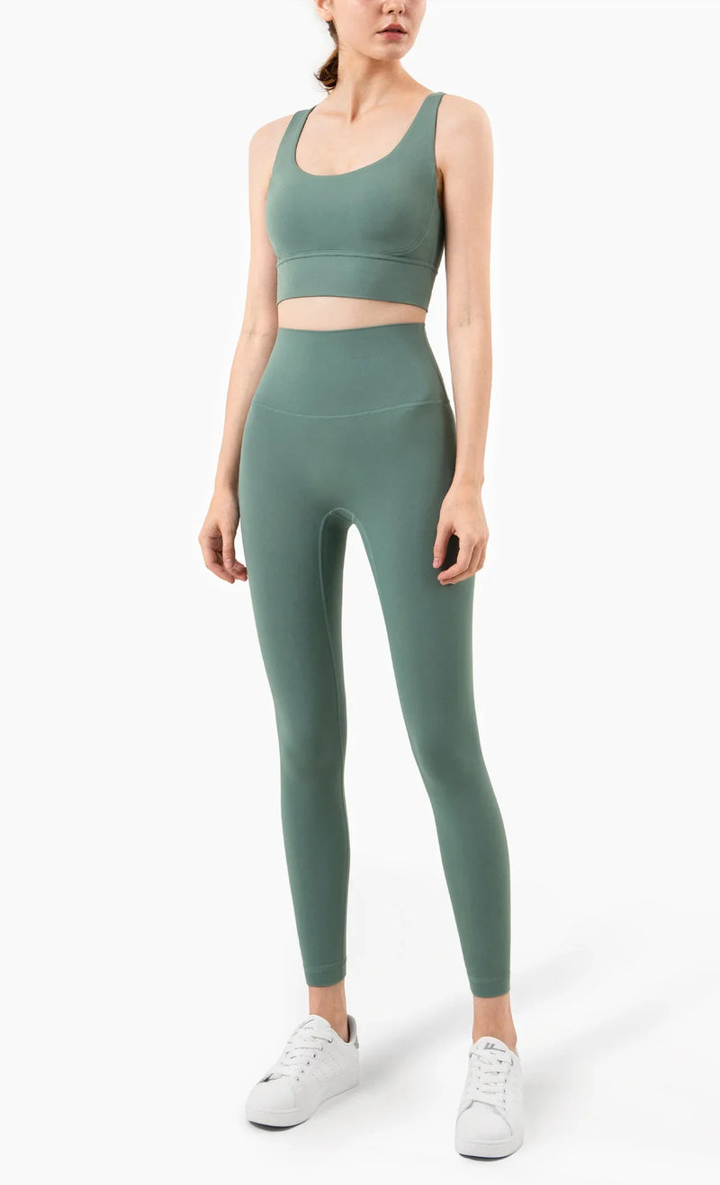 Conjunto de Yoga Feminino de Verão com Duas Peças: Top de Yoga com Costas Cruzadas em Nylon, Legging e Top Esportivo para Pilates e Fitness. Ideal para Pilates e Fitness.